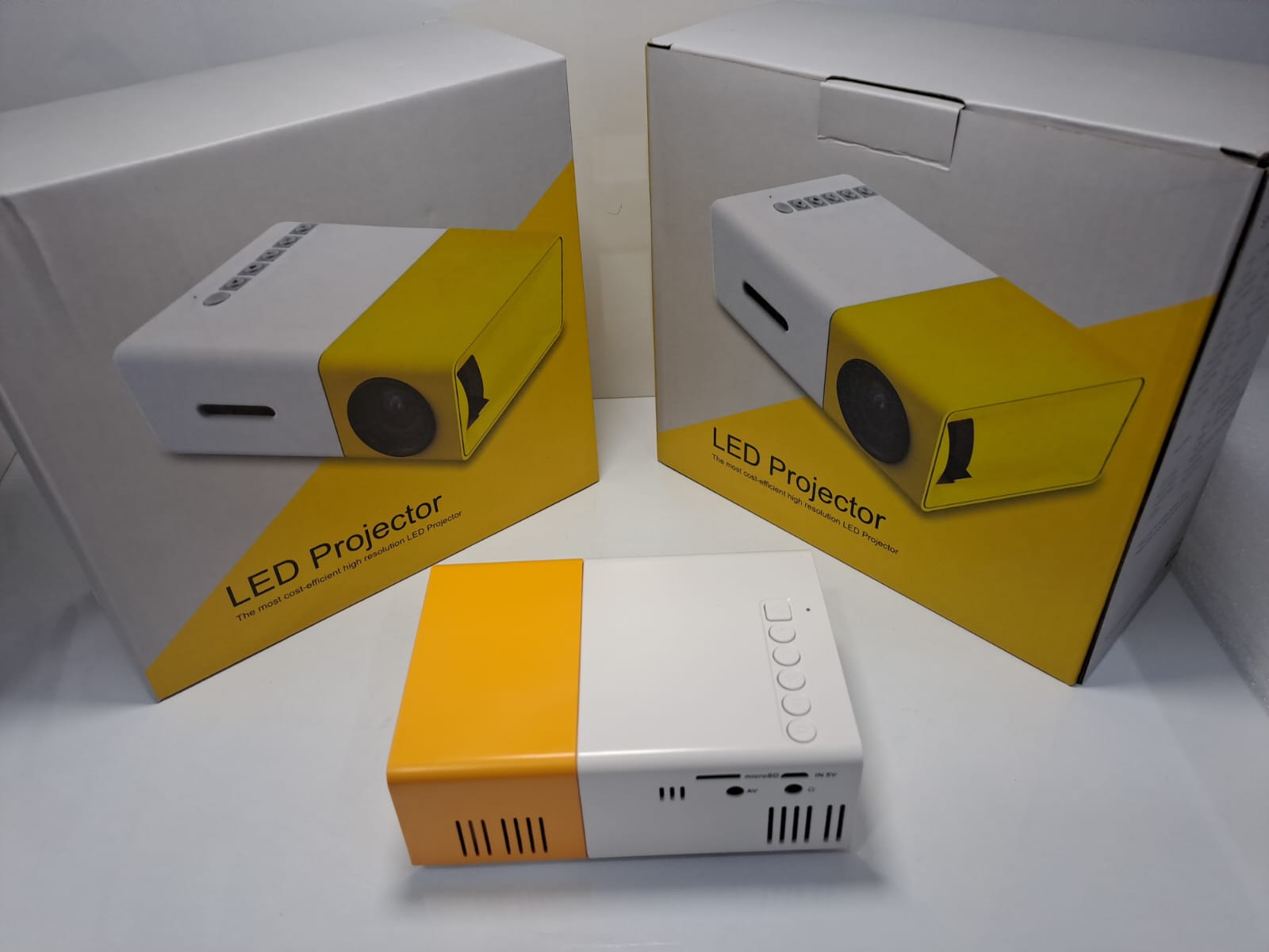 Miniatura 5 de Mini proyector de películas para exterio